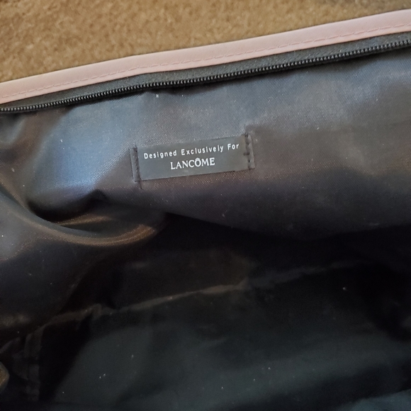 Updated Beauty lot #3 - Picture 6 of 8